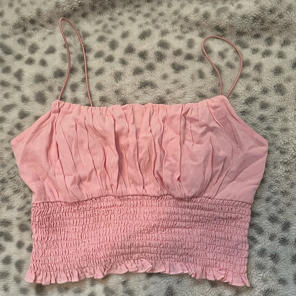 LA Hearst’s pink crop top
